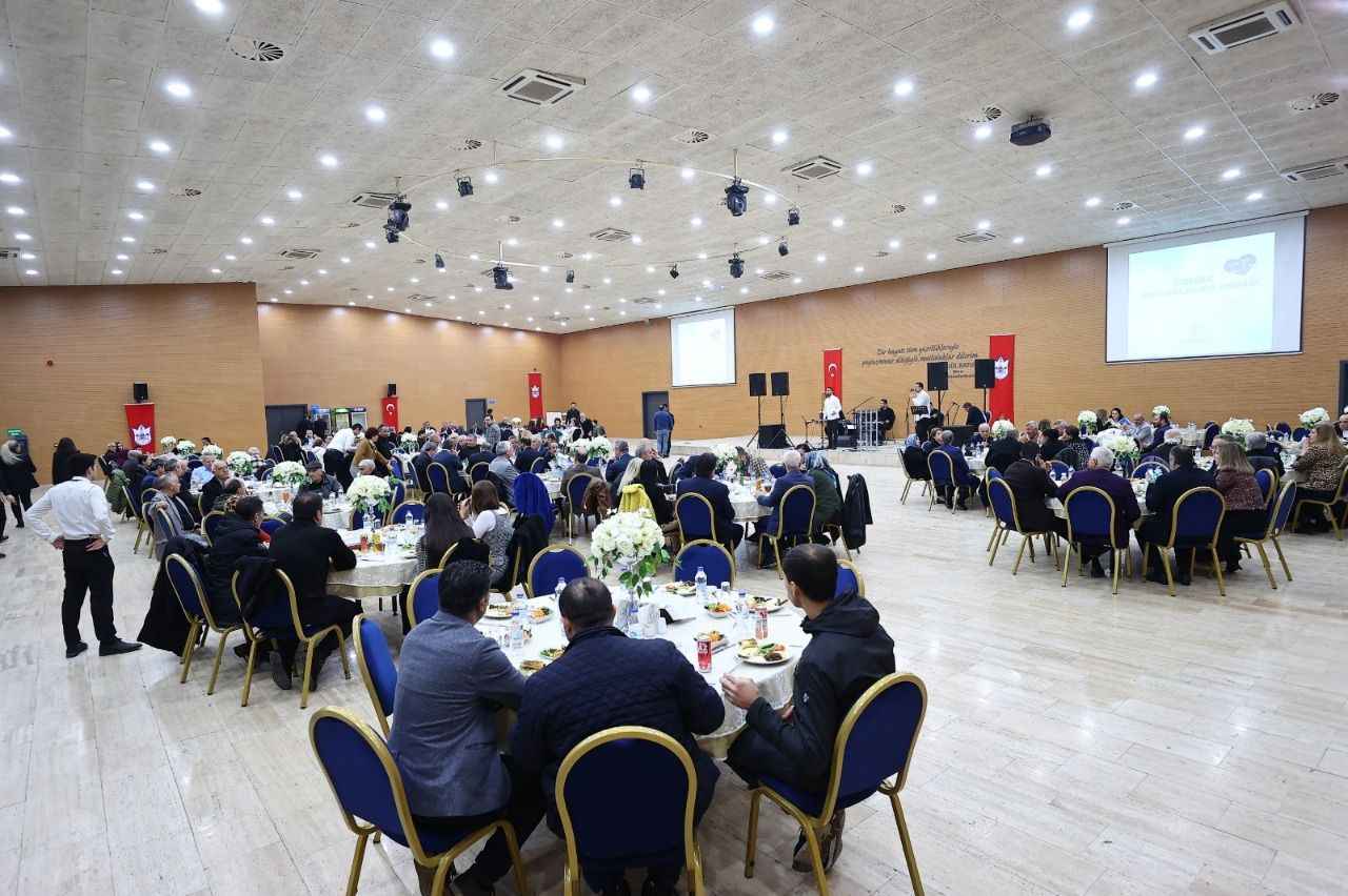 Toros Düğün Salonu'ndaki davet masa düzeni